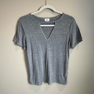 (Xs) Grey BKE cutout top